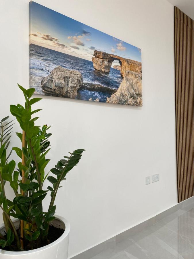 Seaside Apartment In Gzira Екстер'єр фото