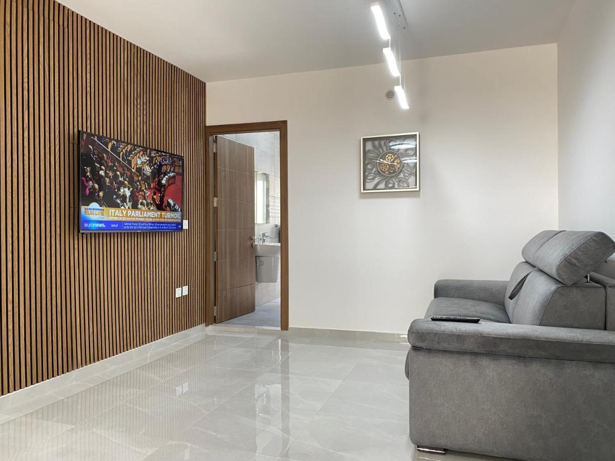 Seaside Apartment In Gzira Екстер'єр фото